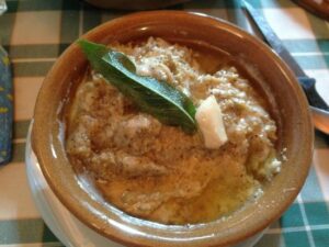 Polenta uncia, piatto tipico della Tremezzina